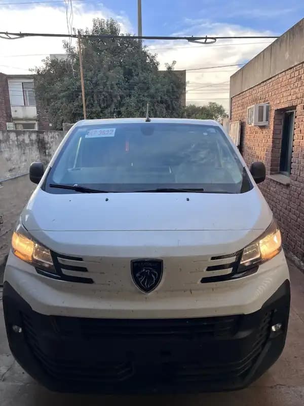 PEUGEOT EXPERT L3 HDI AM25 - AÑO 2024