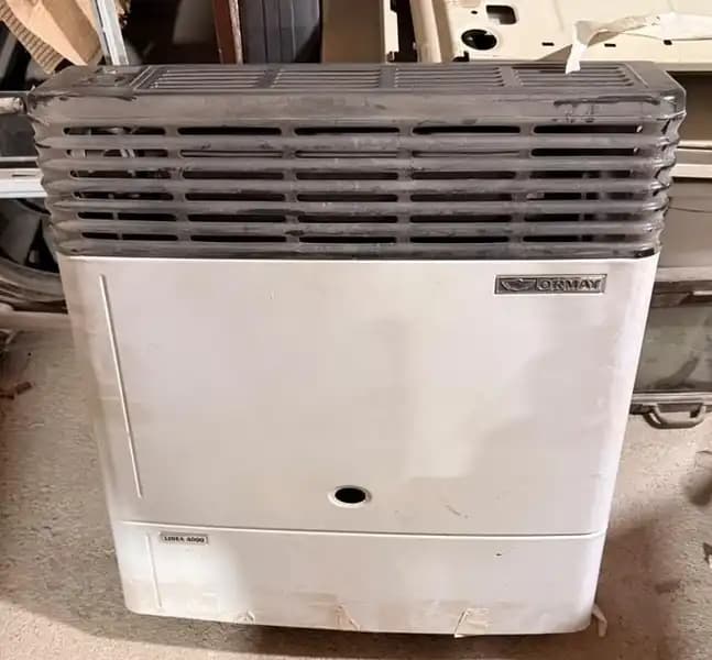 CALEFACTOR Marca ORMAY (fuera de servicio)