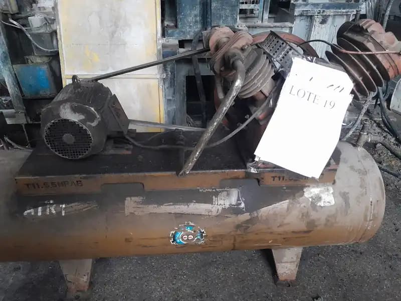 LOTE 19 - COMPRESOR - MULA HIDRAULICA MANUAL