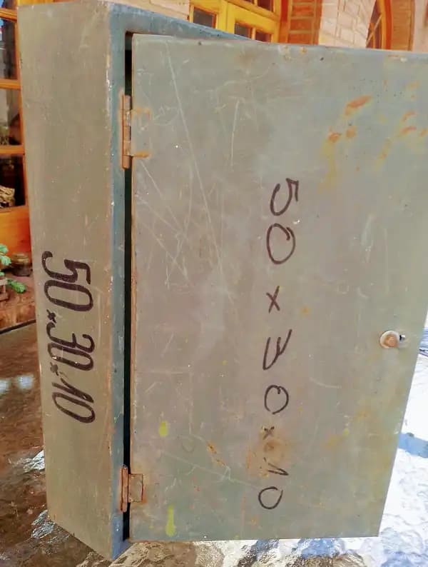 GABINETE ELECTRICO METALICO