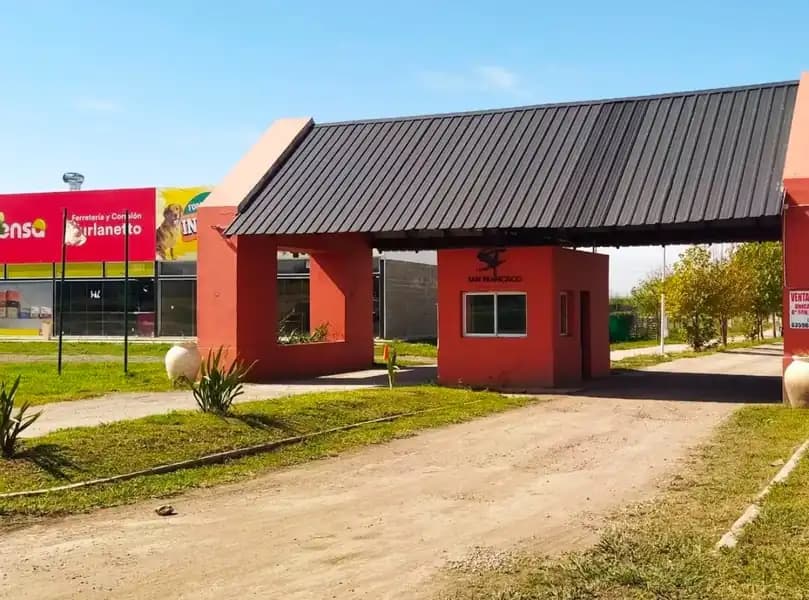 HERMOSO TERRENO EN SOLES SERRANOS II