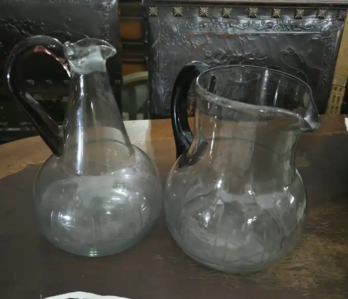 Conjunto jarra de agua y de vino vintage