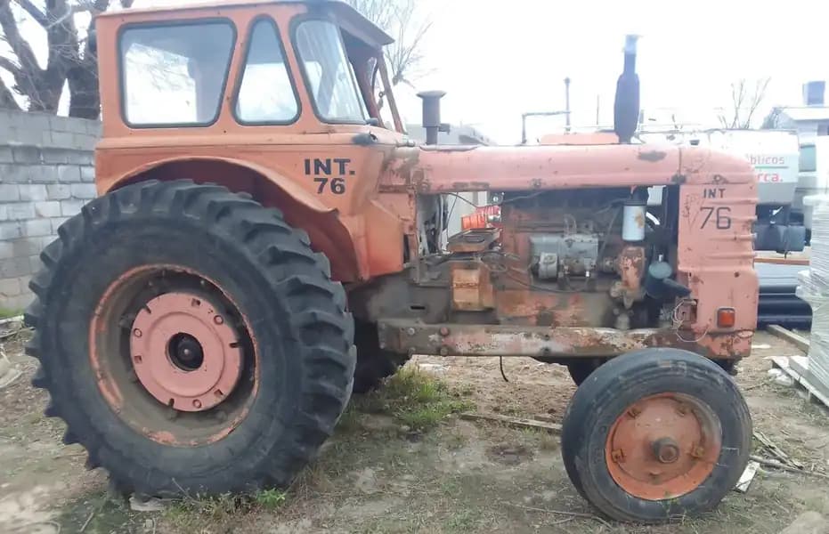 TRACTOR FIAT 60 c/burro sin funcionamiento