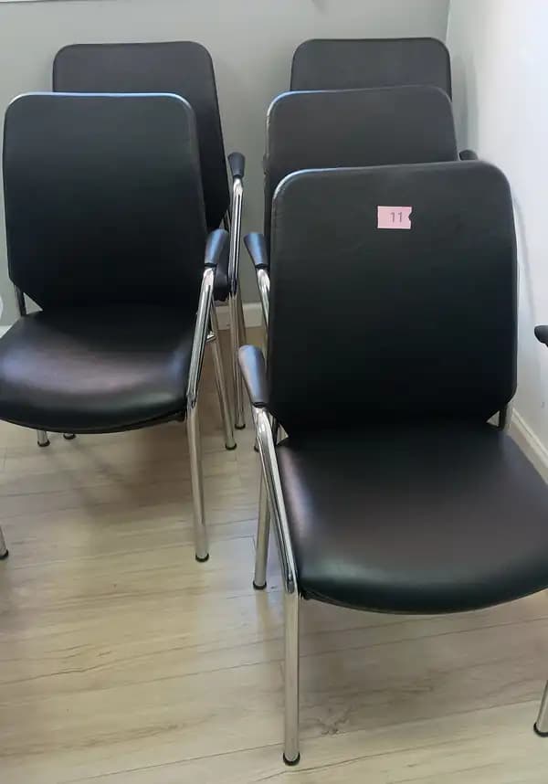 5    Silla Brisa Plus de 4 patas cromadas c/bzos,