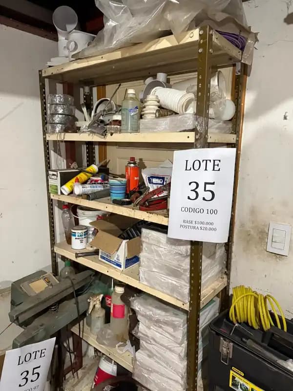Lote 35: 2 selladoras,1 mesa y 1 estanteria