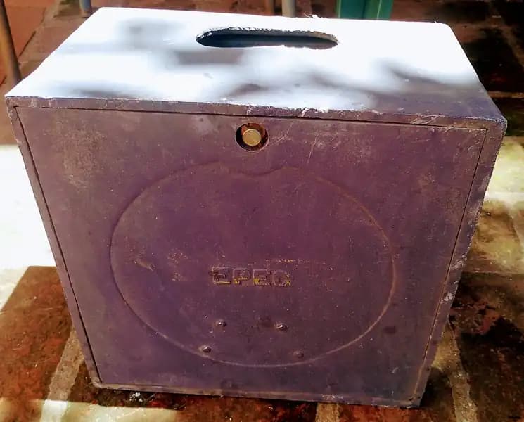 CAJA PARA FUSIBLES DE FUNDICION O SIMIL EPEC