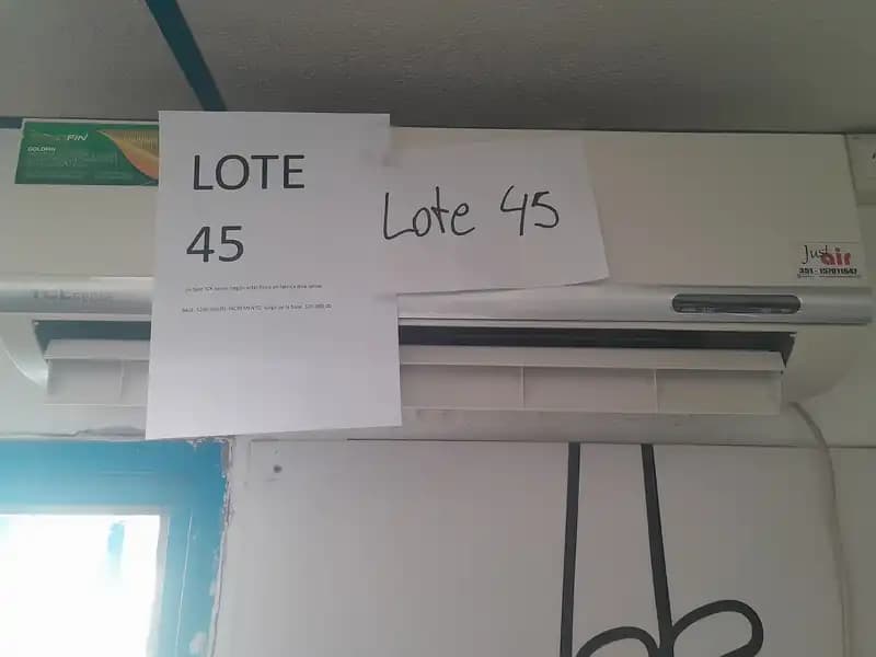 LOTE 45 - AIRE ACONDICIONADO SPLIT