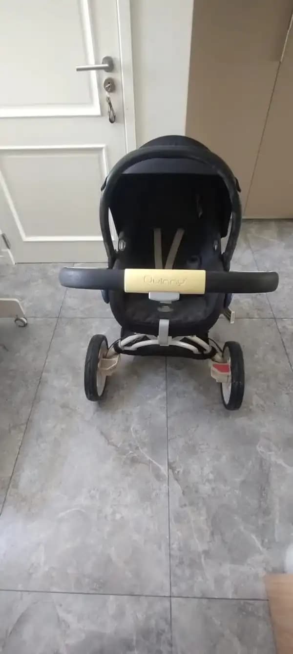 COCHECITO DE BEBE MAS HUEVITO