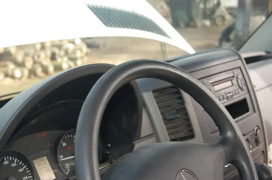MERCEDES BENZ SPRINTER 415 CDI AMBULANCIA - FURGON