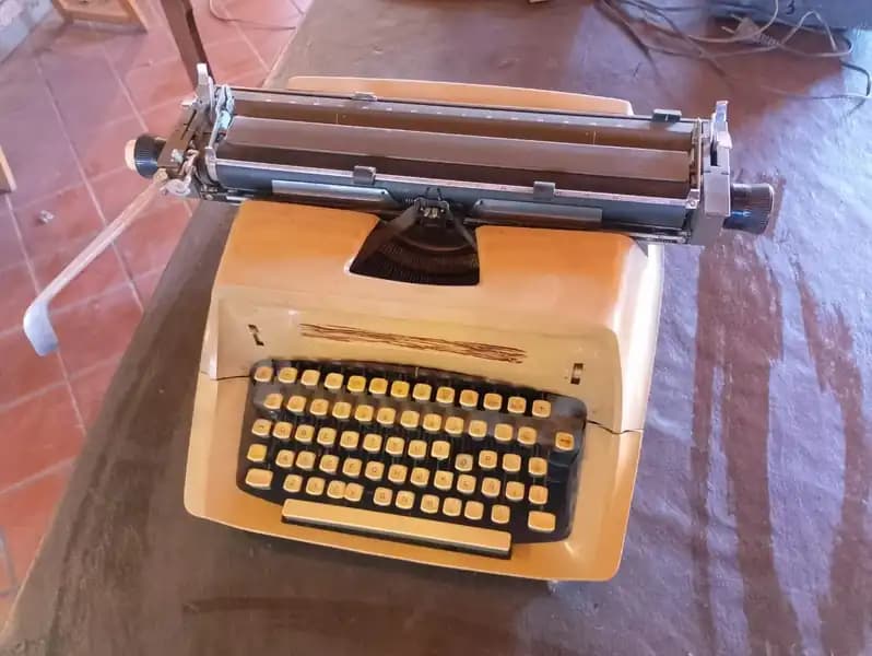MAQUINA DE ESCRIBIR REMINGTON