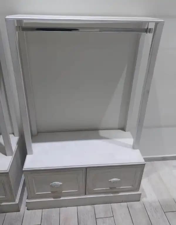 Lt. 221 Muebles BROER