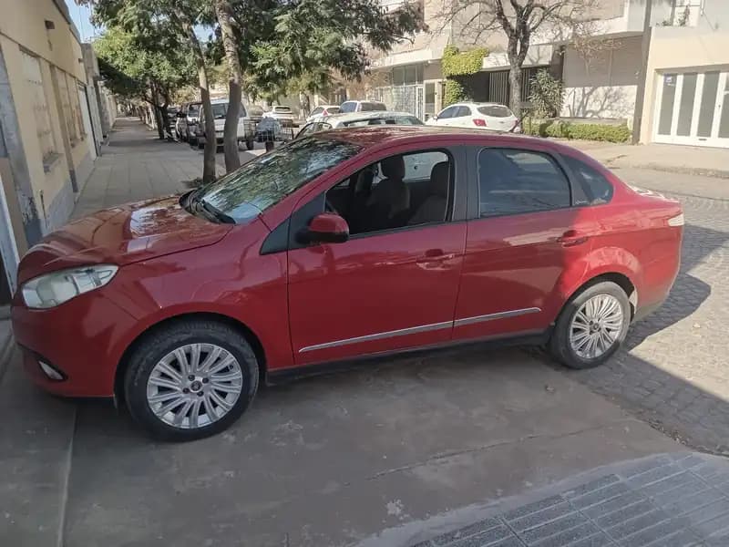 FIAT GRAND SIENA ESSENCE 1.6 16V AÑO 2017