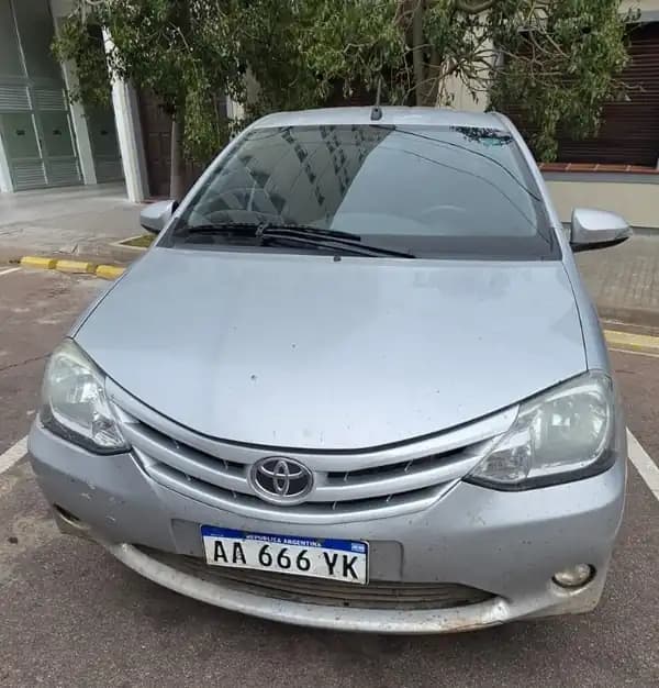 TOYOTA ETIOS 2016