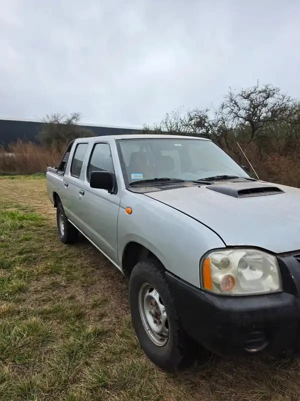 NISSAN NP 300 Mod. 2011