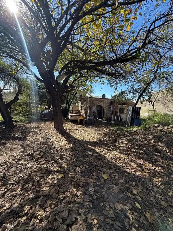 Casa en villa allende a refaccionar