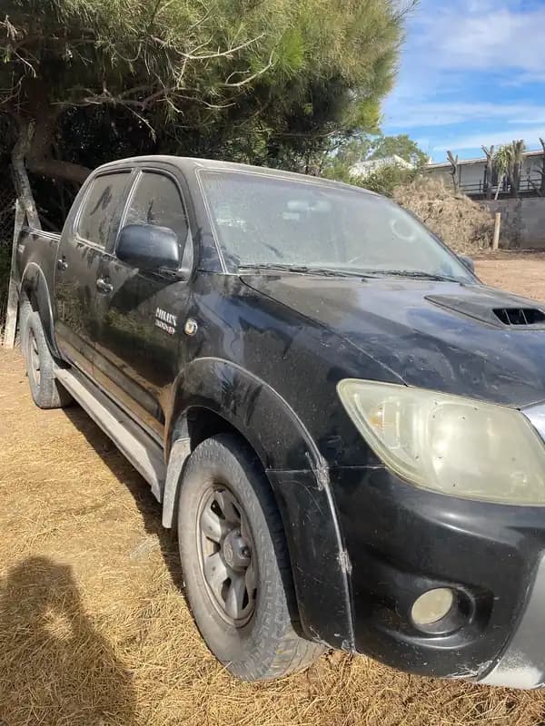TOYOTA HILUX 4x2 CABINA DOBLE SR C/AB 3.0 TDI