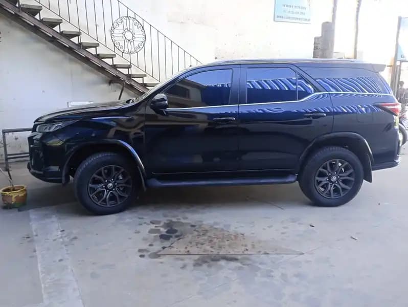 TOYOTA SW4 GR SPORT 2025