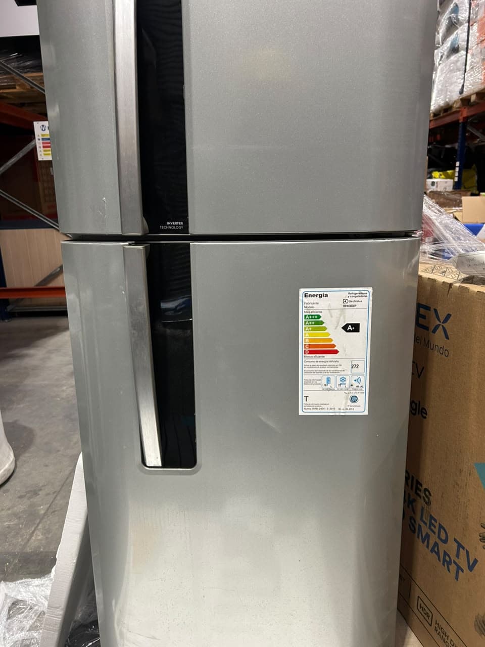 HELADERA - ELECTROLUX - HENI3000P
