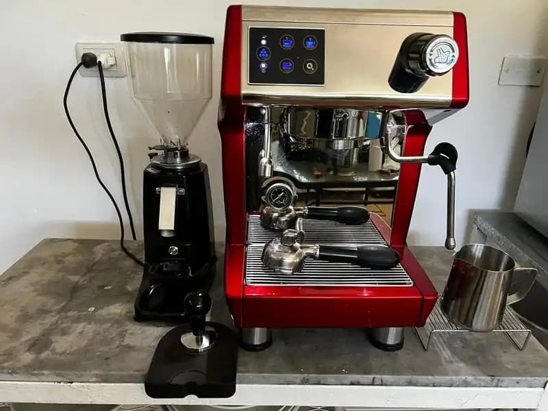 CAFETERA + MOLINILLO