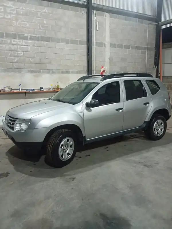 DUSTER IMPECABLE EXC ESTADO MODELO 2014 1.6 16V