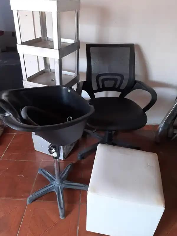 MOBILIARIO PELUQUERIA