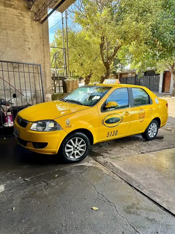 FIAT SIENA C/GNC. MODELO AÑO 2016