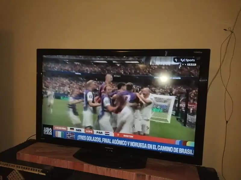 TV NOBLEX LCD 42" + CHROMECAST