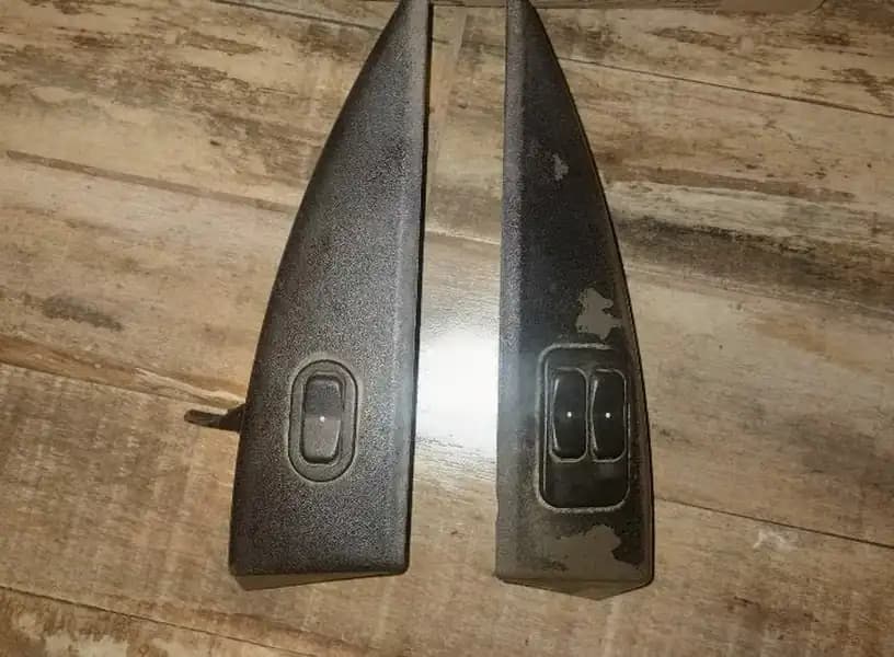 Moldura con control para levanta vidrio Corsa 1.4