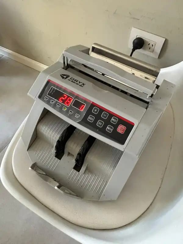 MAQUINA CONTADORA DE BILLETES MARCA DRYX