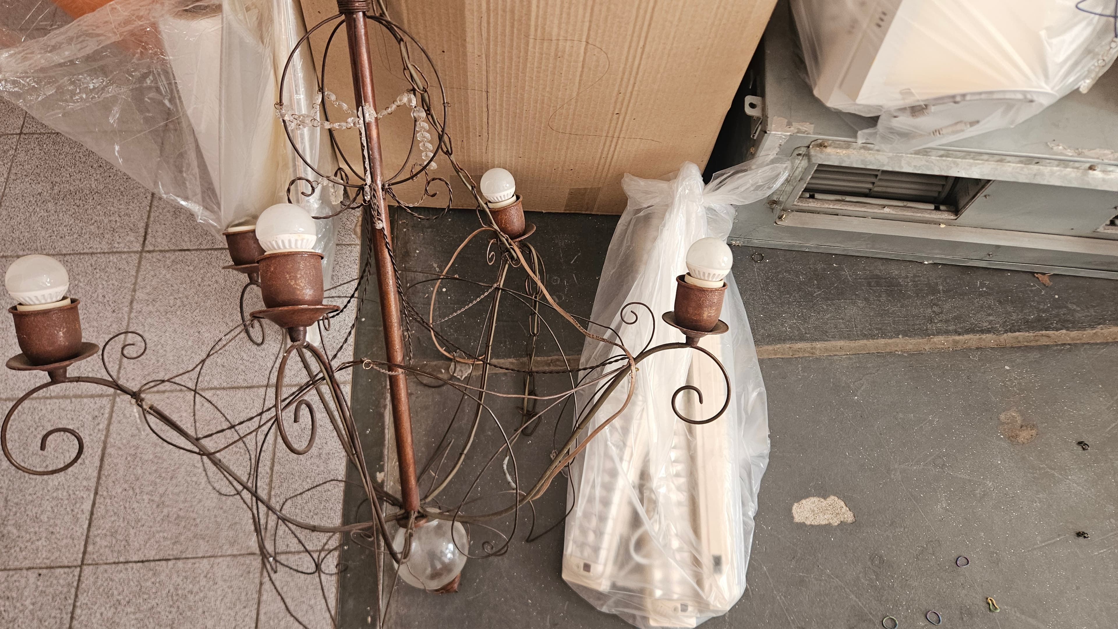 Lote 182 Luminaria