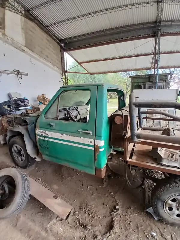 FORD F100 MODELO 1980