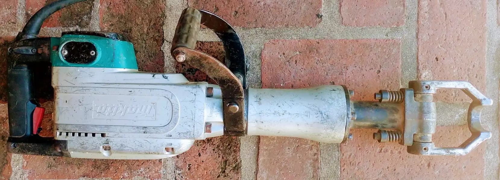 Martillo demoledor Makita HM1304B