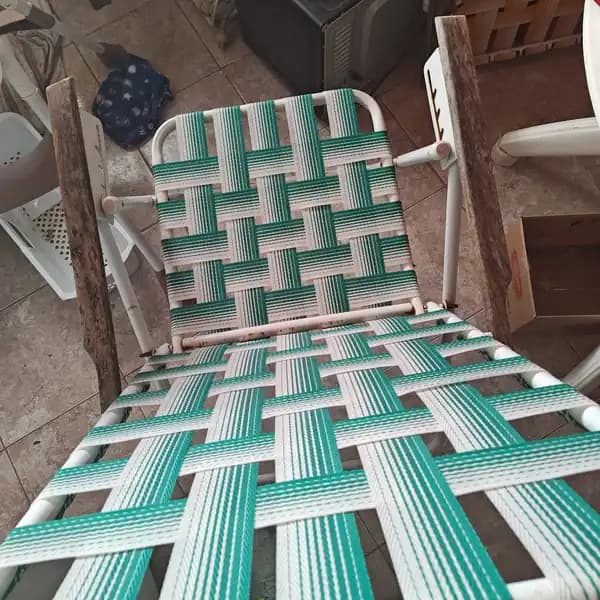 DOS SILLAS PLEGABLES