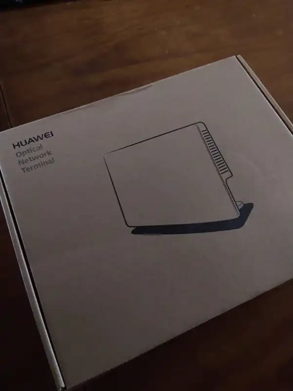Modem Huawei EchoLife HG8245Q2.