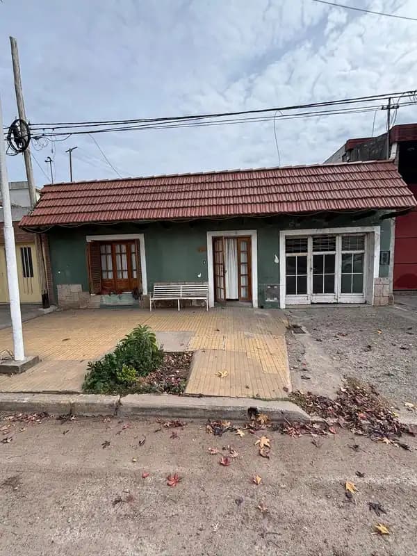 CALLE JUJUY 613 MARCOS JUAREZ PCIA CORDOBA (1/3)