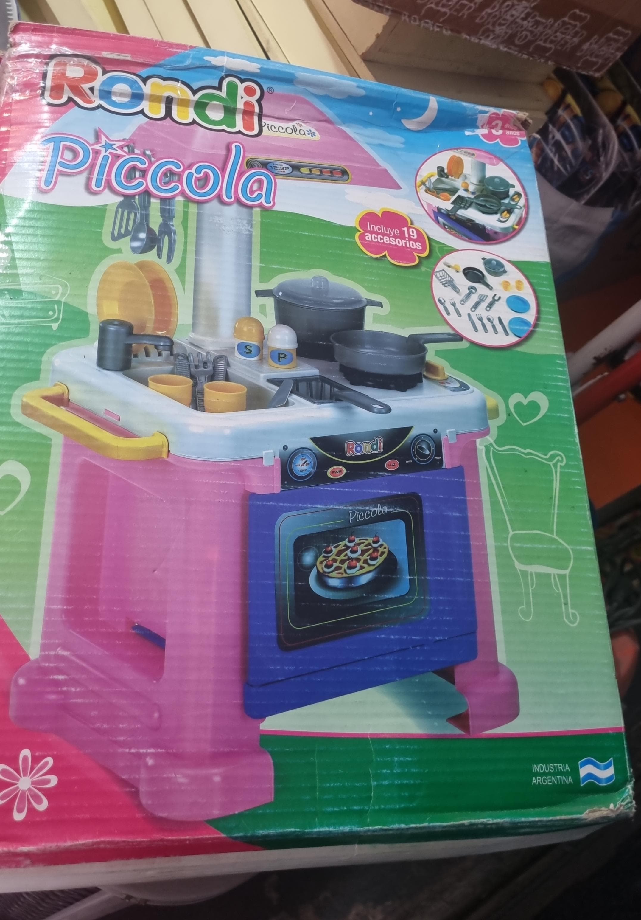 Lt. 24  Cocina Rondi
