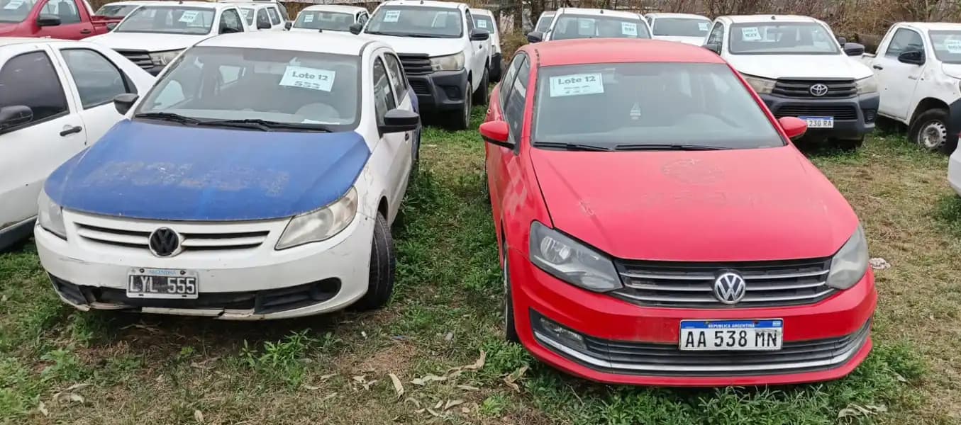 (4) VOLKSWAGEN GOL TREND 1.6L 5P (1) POLO 1.6L 4P