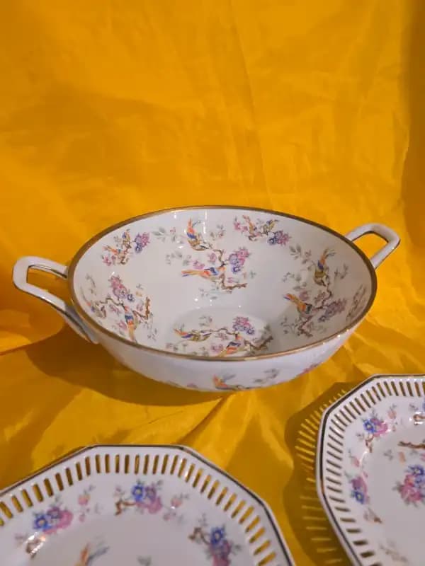 Conjunto aleman porcelana esmaltada bordes dorados