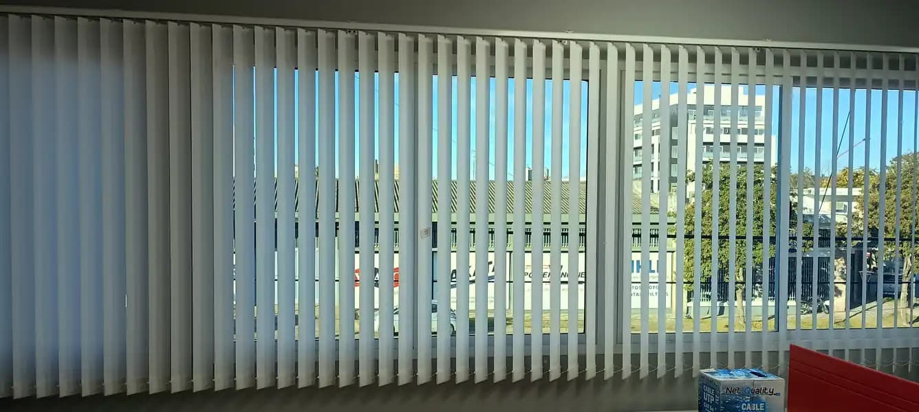 Cortinas Sunset tiras, ventanales frente 450 ancho