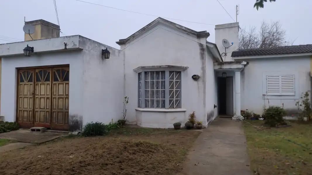 INMUEBLE EN MONTECRISTO 2 DORM – 246,04 M2