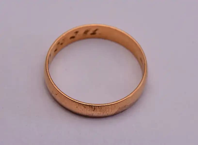 L14 - ANILLO DE ORO