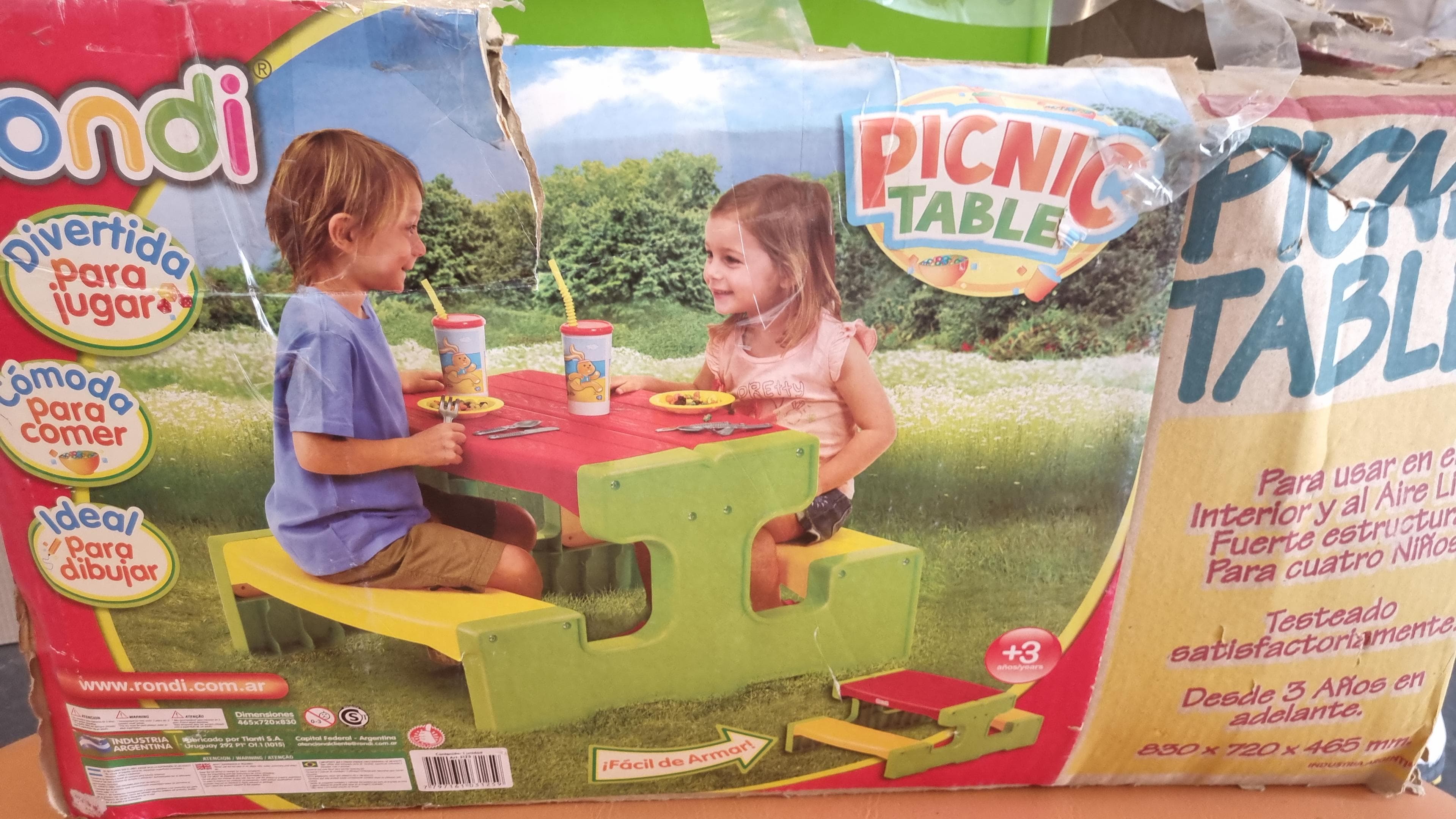Lt. 26 Pic-Nic  Table Rondi