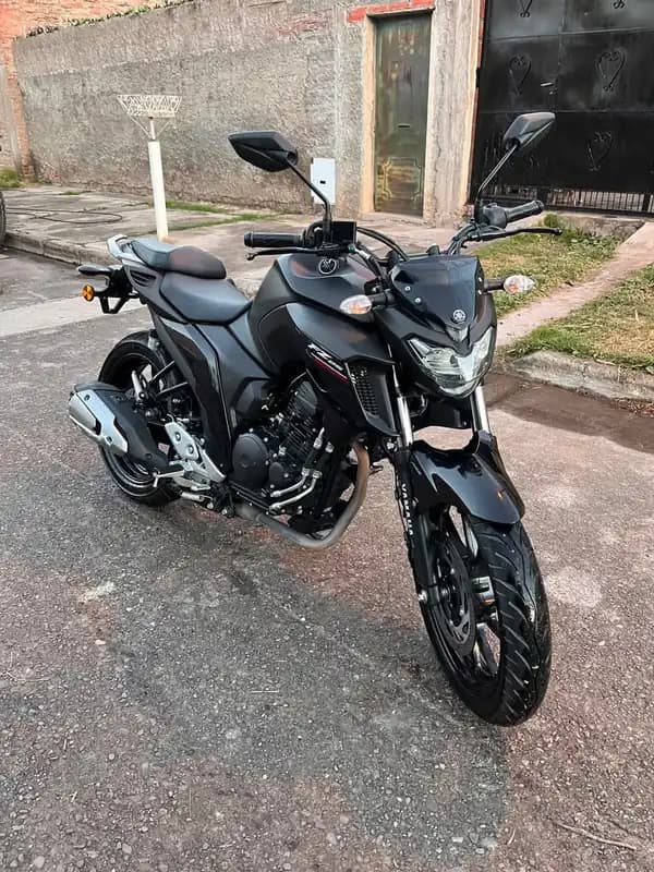 YAMAHA FZ