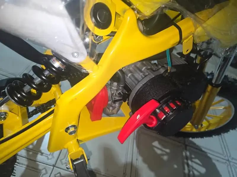 Motito enduro para niños  a explosión motor 49 cc