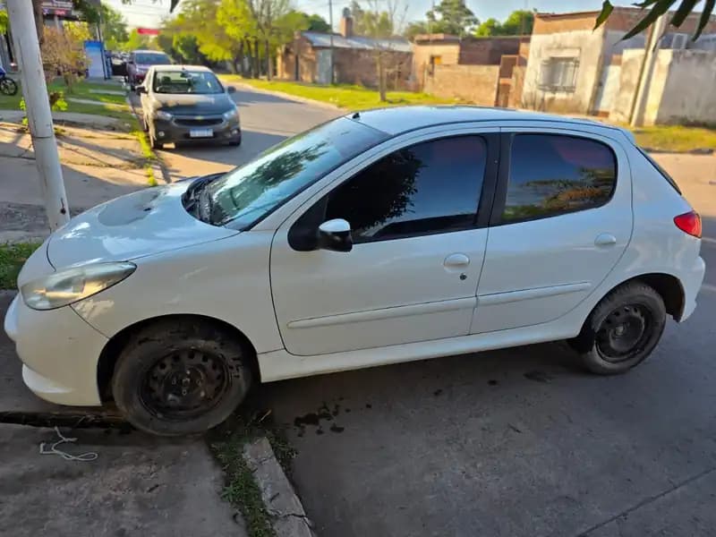 PEUGEOT 207 NAFTA ALLURE COMPACT 1.4 5 P. 2016