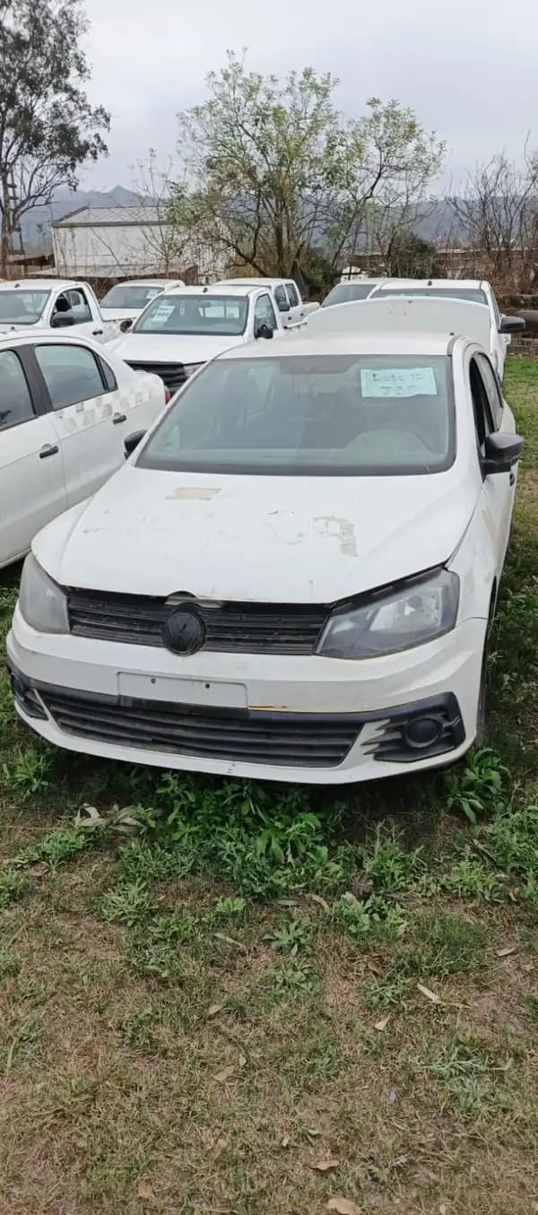 VOLKSWAGEN	VOYAGE 1.6 MSI - Sedan 4p