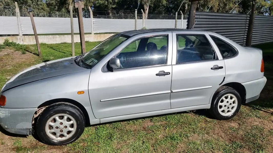 VW POLO CLASSIC 1.6 1997 CON GNC