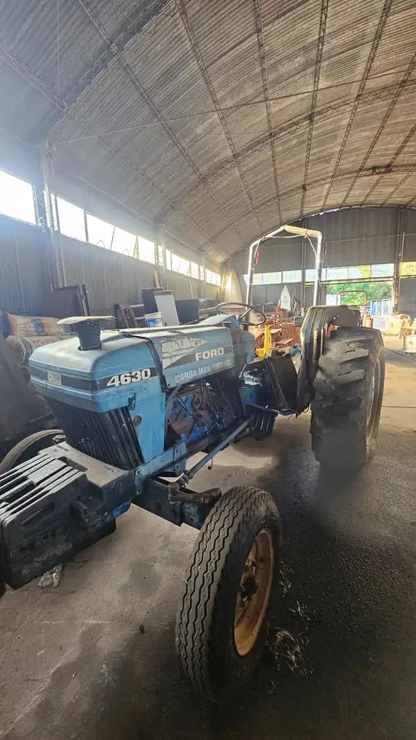 TRACTOR FORD 4630 – CHATARRA (NO FUNCIONA)