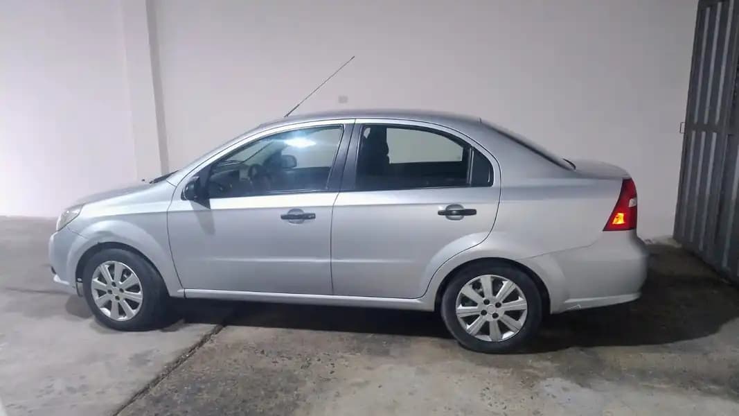 CHERVROLET  AVEO LS 1.6  N MT - 2012 C/ GNC