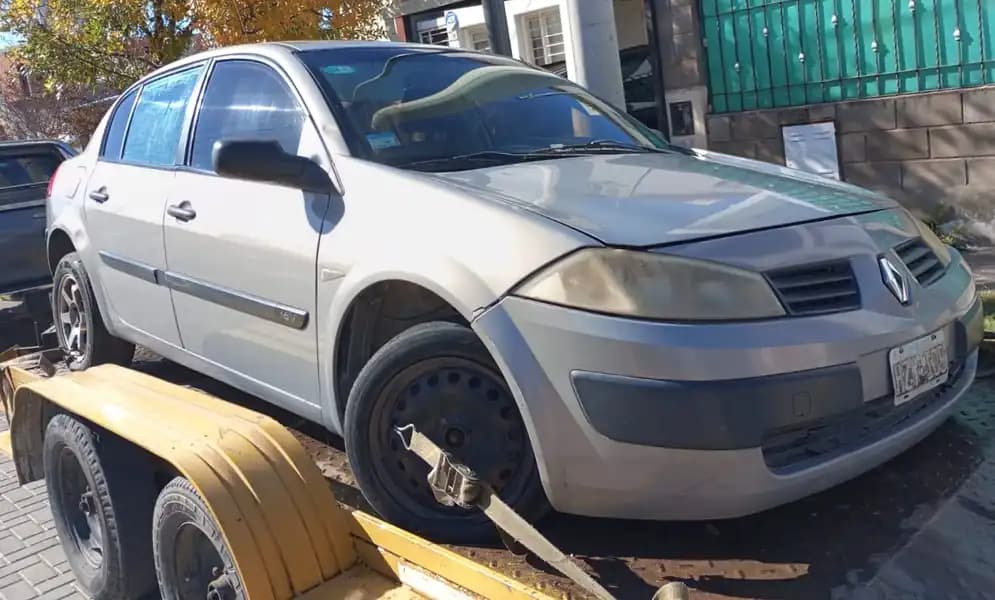 RENAULT MEGANE II 1.6 CONFORT AÑO 2009